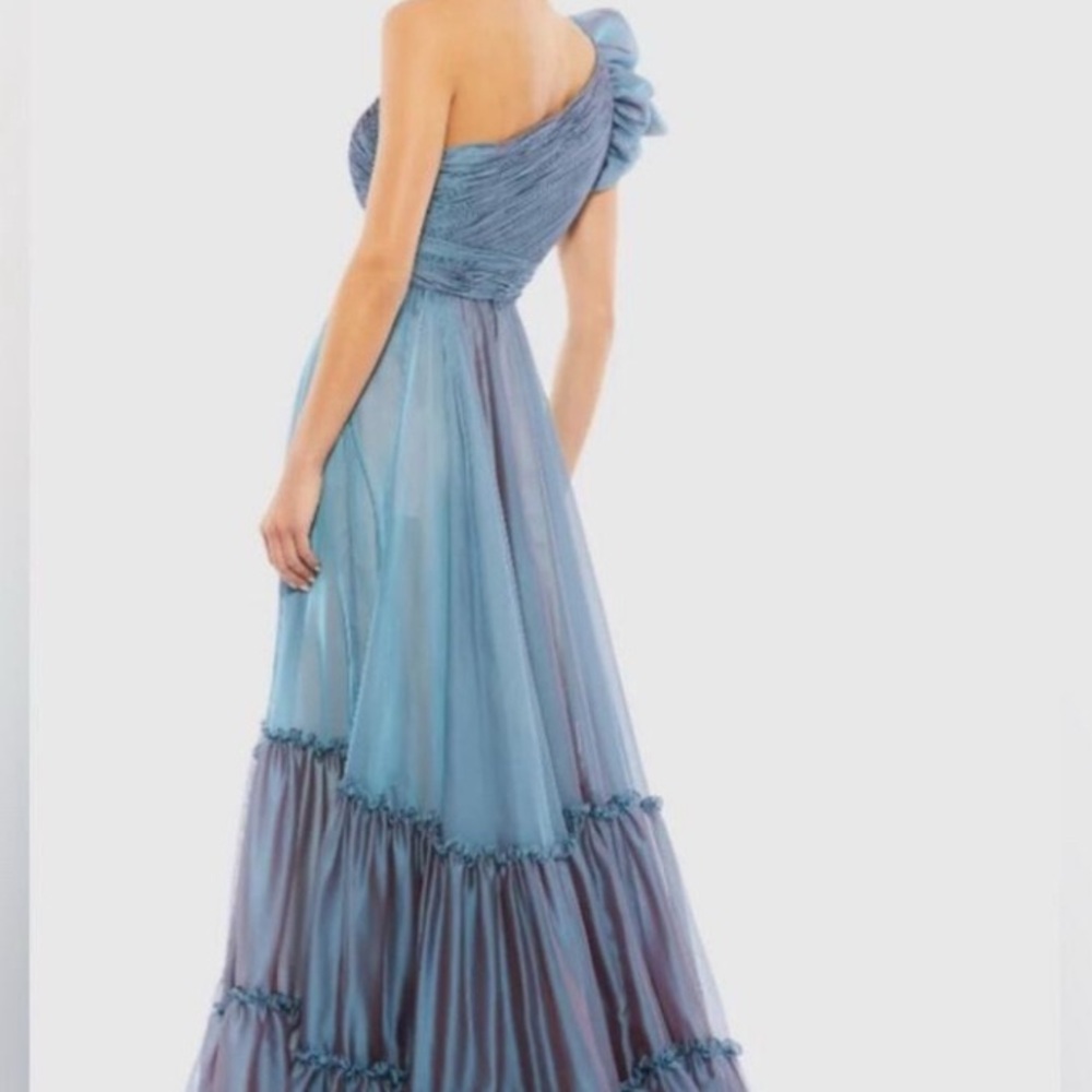 Mac Duggal Fusion Blue MOB/MOG/PROM dress. NWT